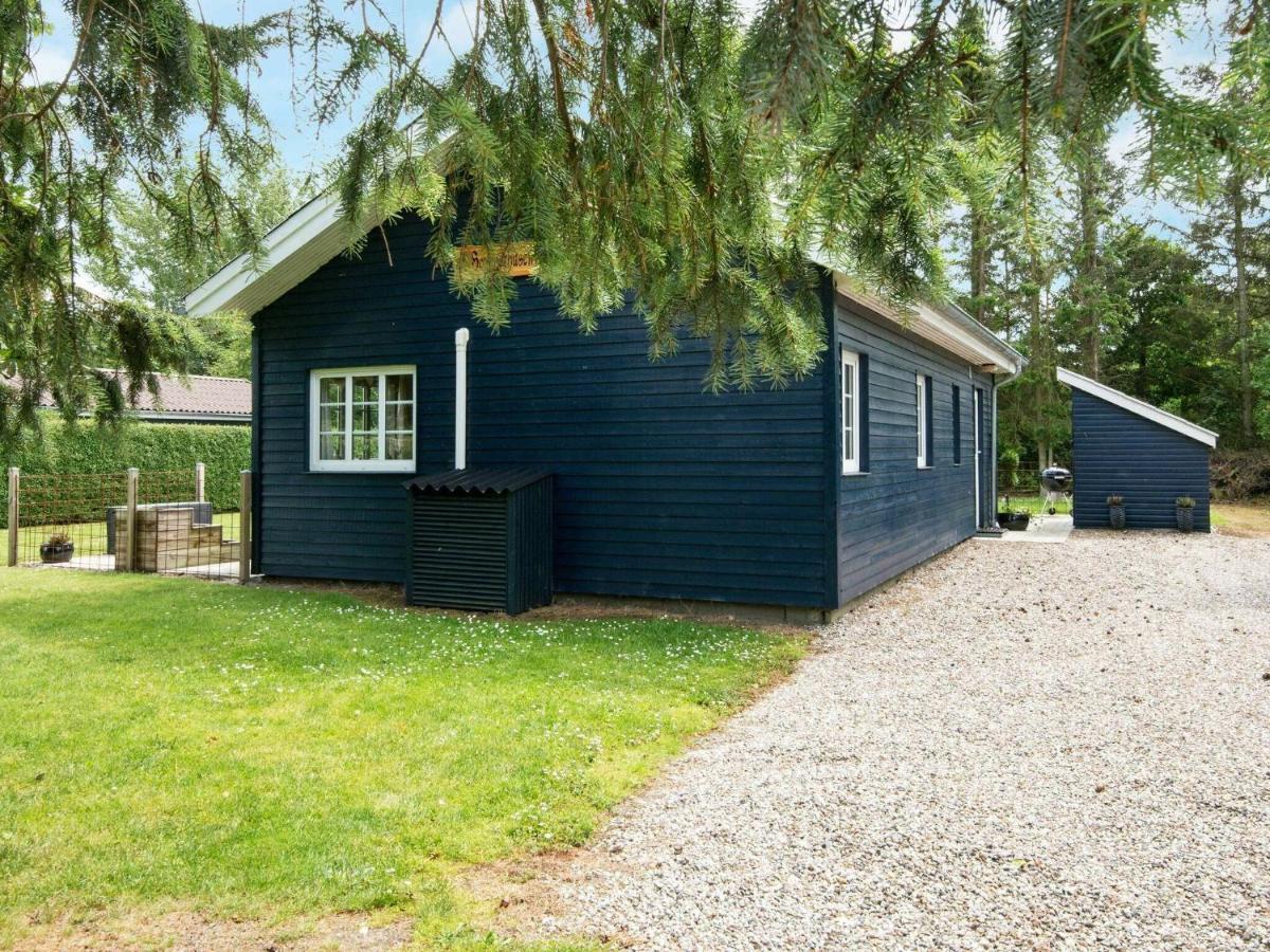 4 Person Holiday Home In Ansager Zimmer foto